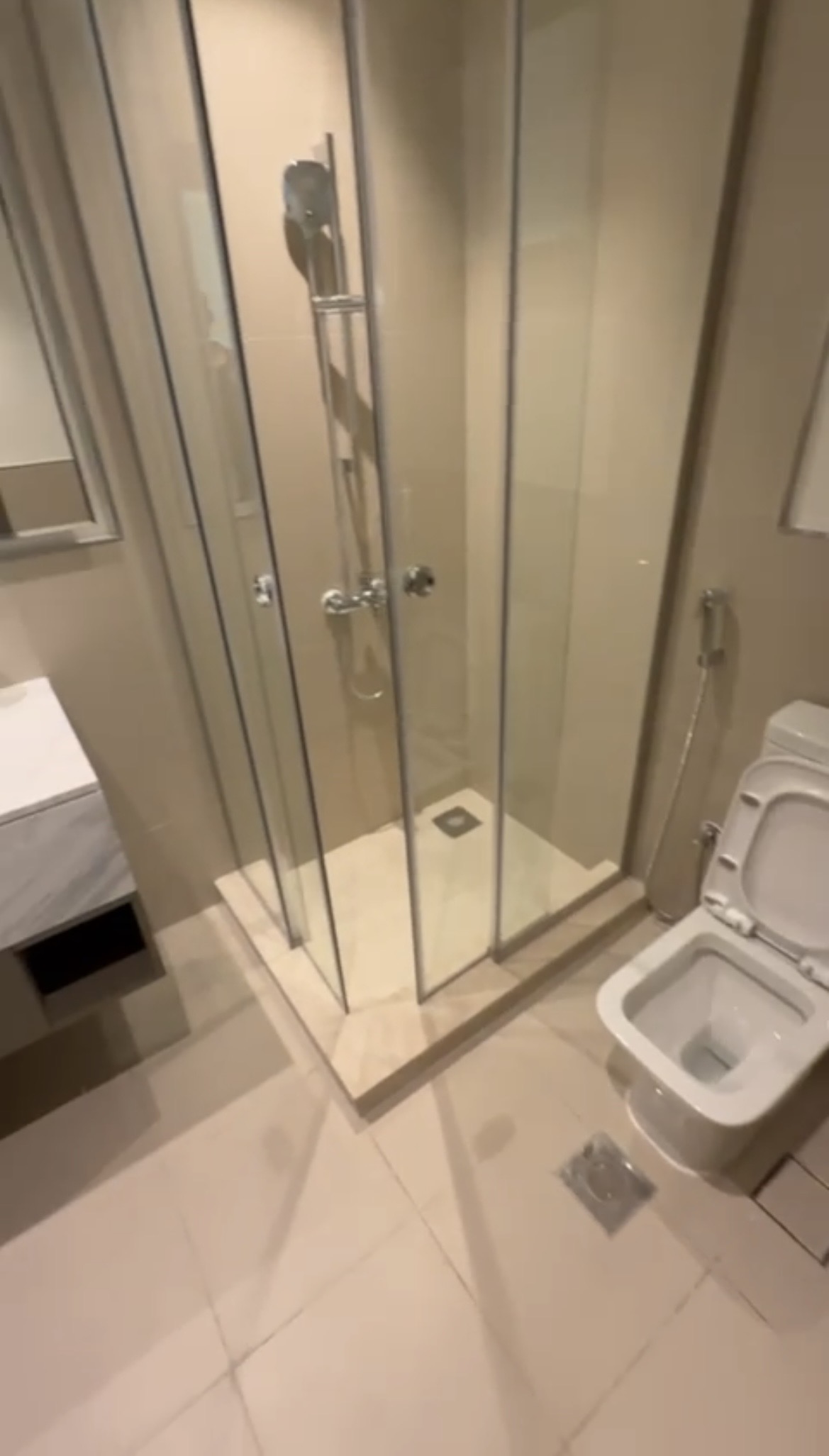 🏡 Corner Residential Villa for Rent in a Gated Compound